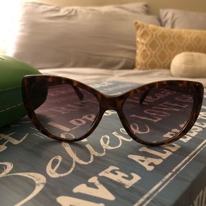 Kate Spade ♠️ cat eye sunglasses 🕶